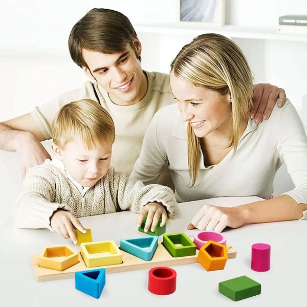 You are currently viewing A Montessori módszer és a Montessori játékok lényege